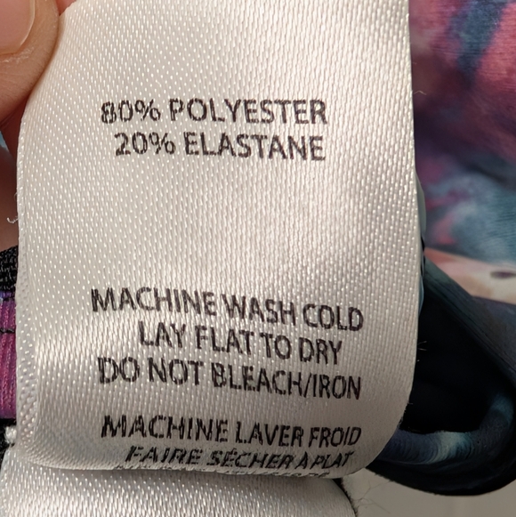 Daub + Design Mesh Back Sports Bra, Space Pattern - Picture 5 of 5